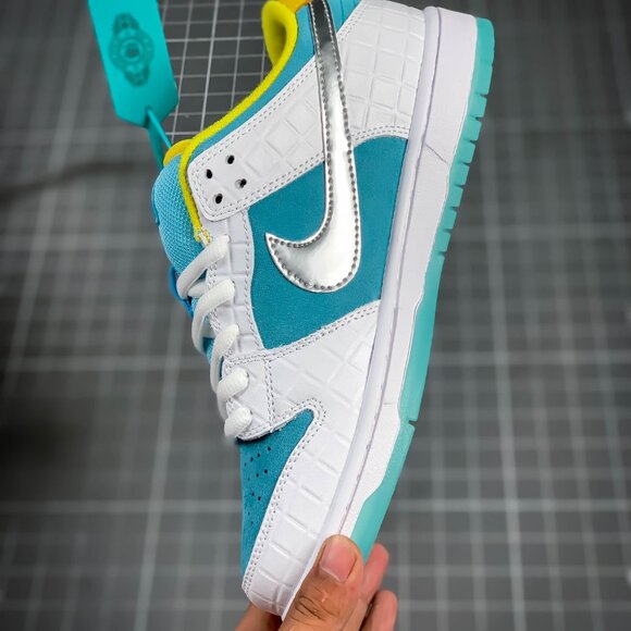 Nike Sb Dunk Low Ftc Lagoon Pulse - Picture 6 of 9